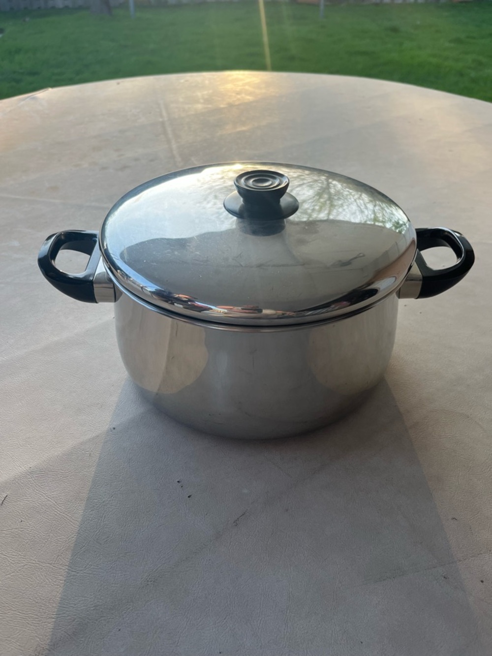 KD Gourmet With 18/8 Stainless Steel Cookware Tri-Ply Bottom Saucepot With Cover